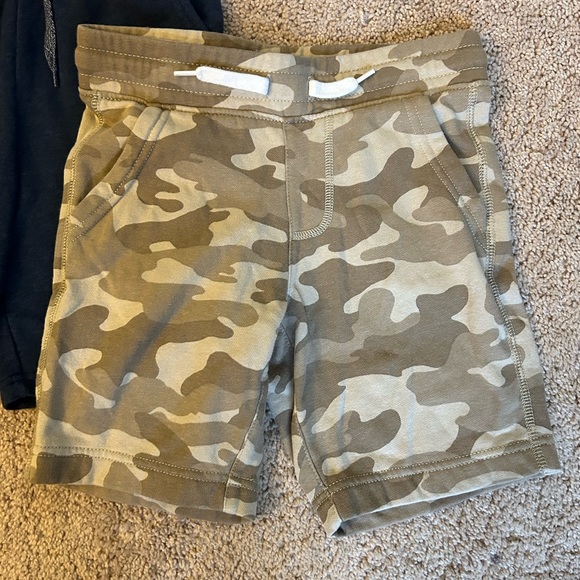 Gap shorts bundle size 6/7 - Picture 4 of 7